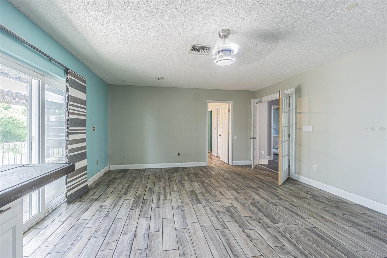 Image 7 of 68 For 739 Chesapeake Drive