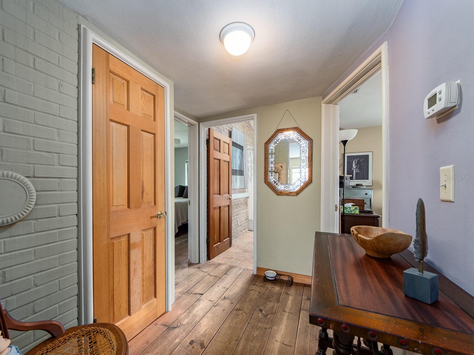 Image 16 of 23 For 1136 Granada Street