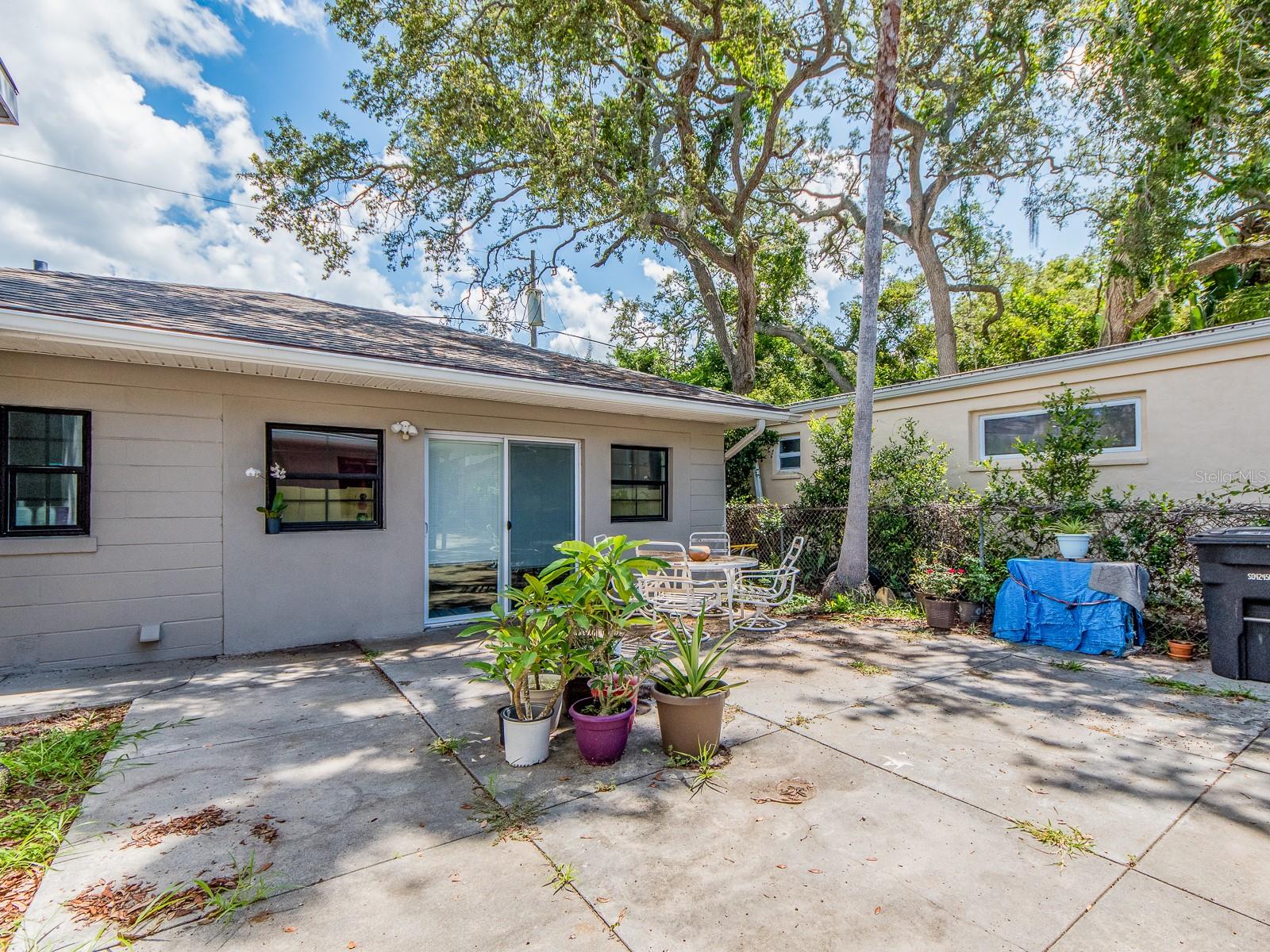 Image 21 of 23 For 1136 Granada Street