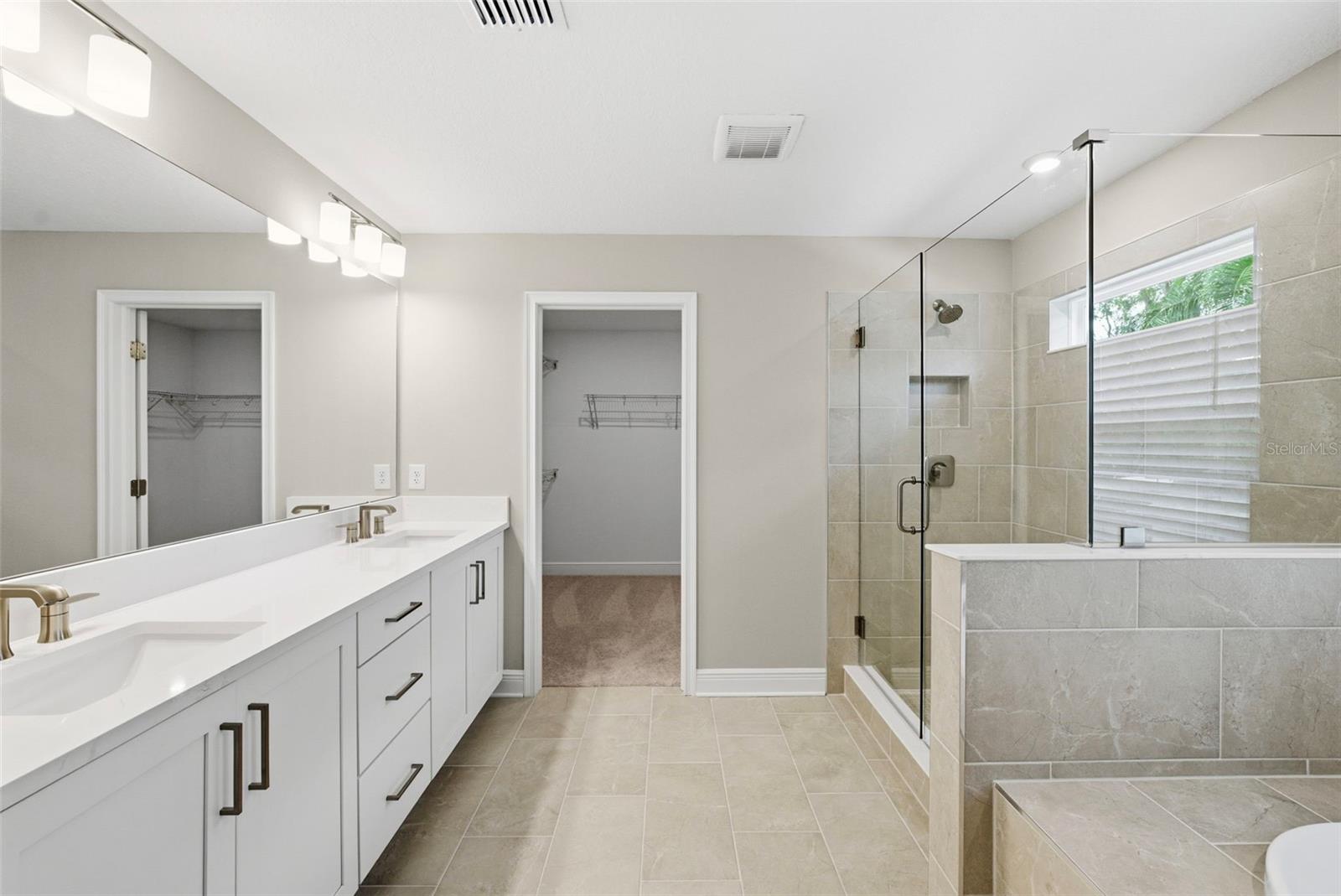 Image 15 of 31 For 6226 29th Street N