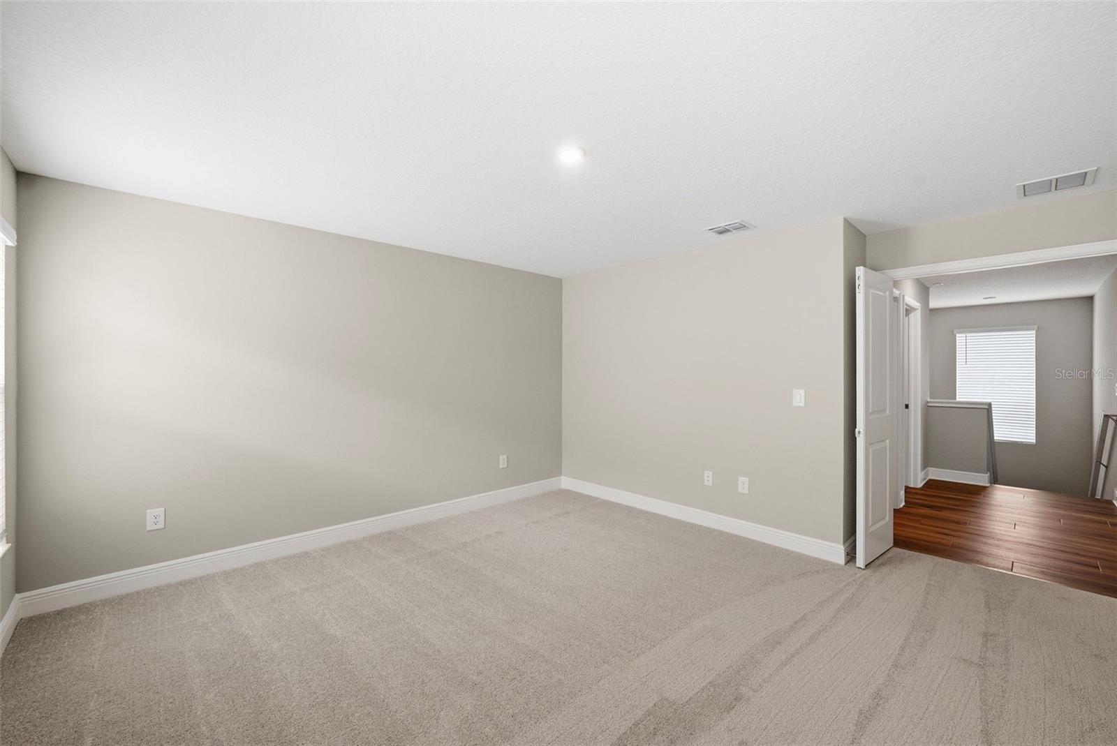 Image 20 of 31 For 6226 29th Street N