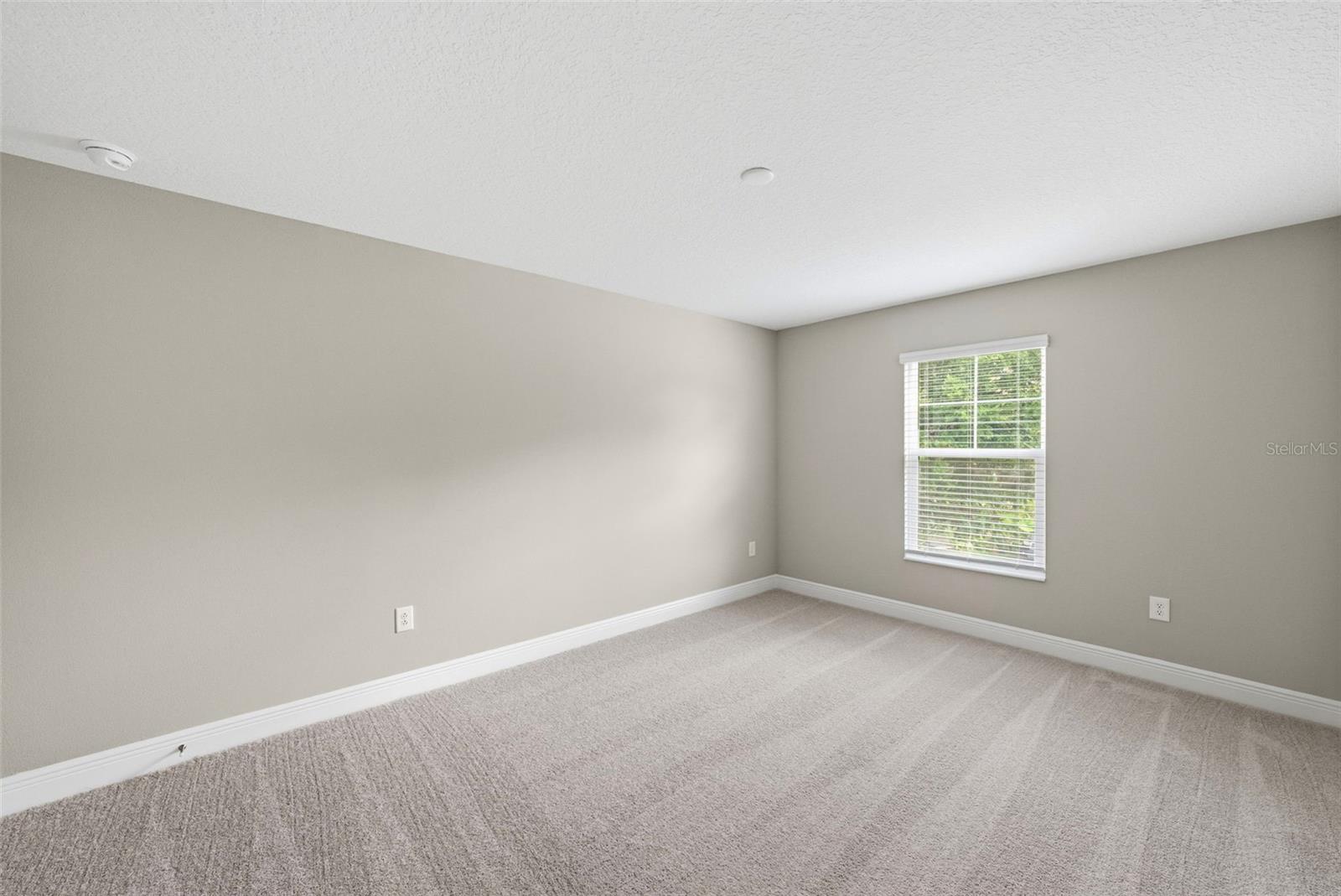 Image 21 of 31 For 6226 29th Street N