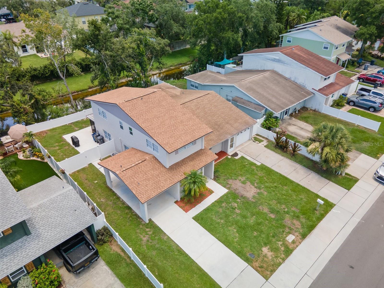 Image 31 of 48 For 1712 Azalea Court A