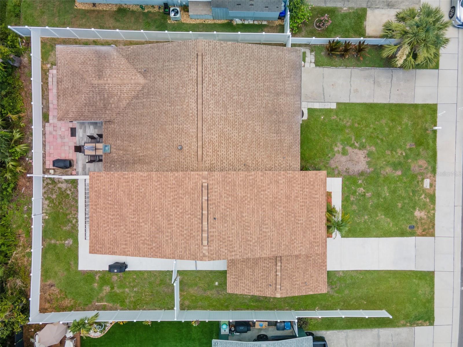 Image 33 of 48 For 1712 Azalea Court A