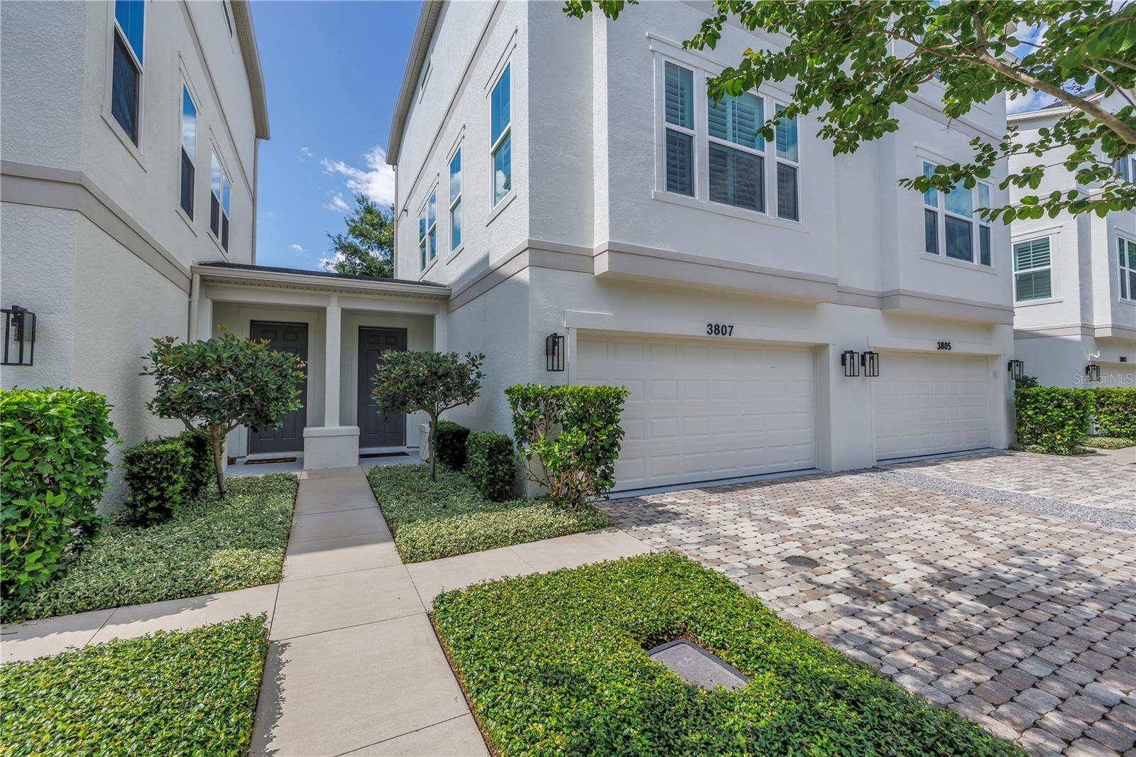 Listing photo id 0 for 3807 Cleveland Street