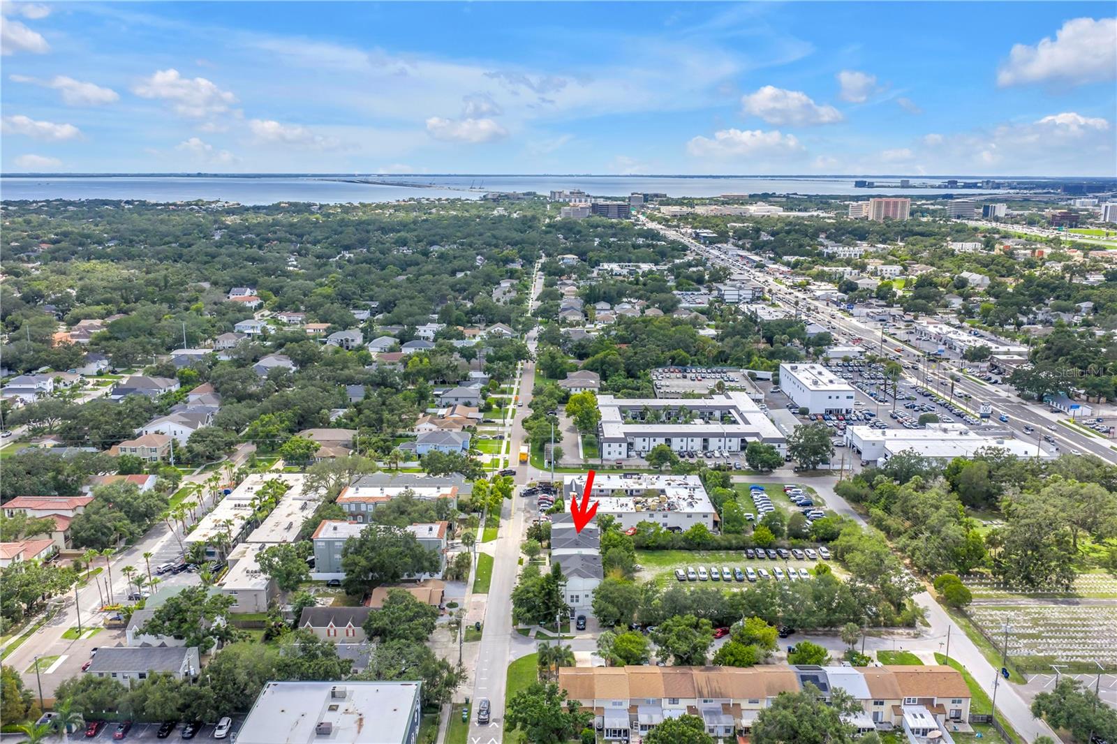 Listing photo id 72 for 3807 Cleveland Street