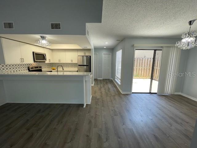 Image 6 of 31 For 6262 142nd Avenue N 1005