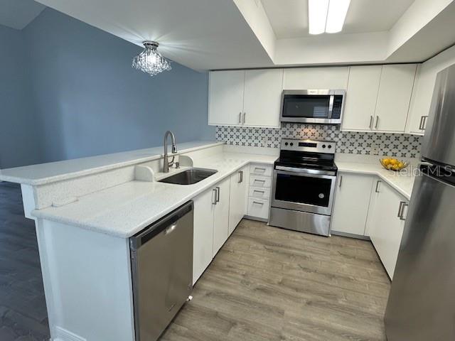 Image 8 of 31 For 6262 142nd Avenue N 1005