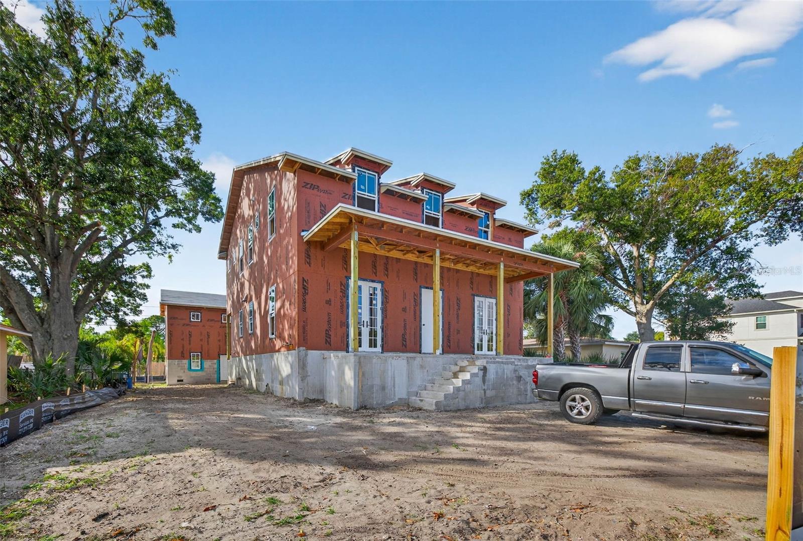 Image 11 of 16 For 808 39th Avenue Ne