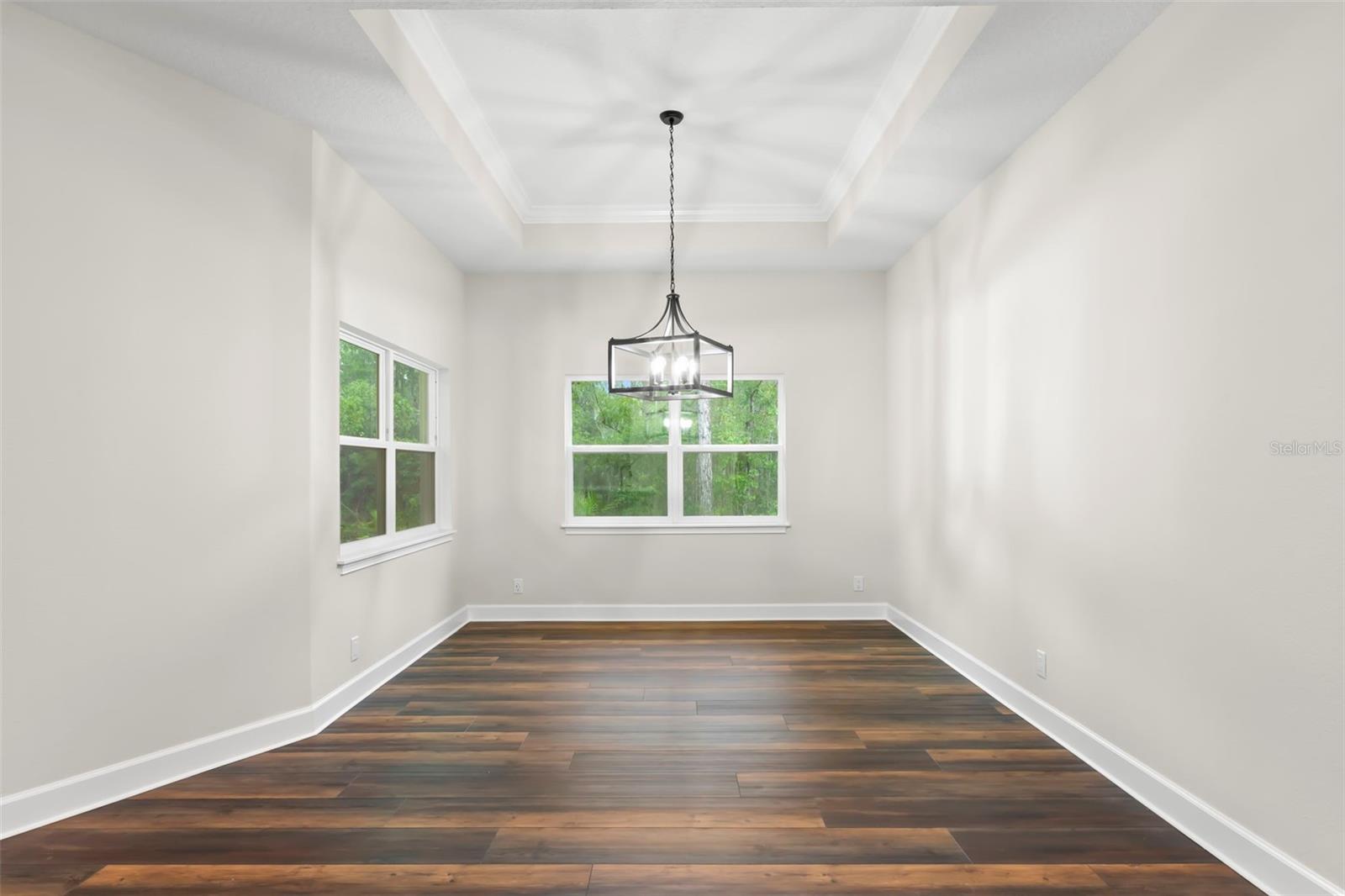 Listing photo id 11 for 13332 Schick Avenue