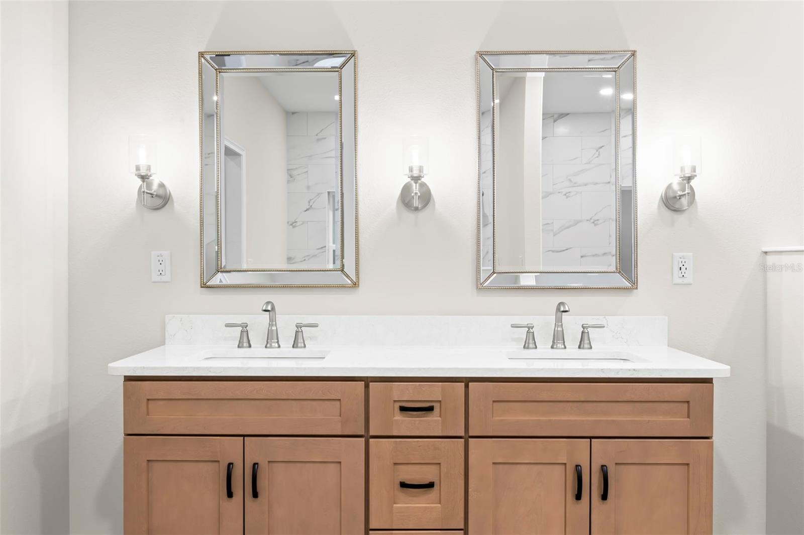 Listing photo id 17 for 13332 Schick Avenue