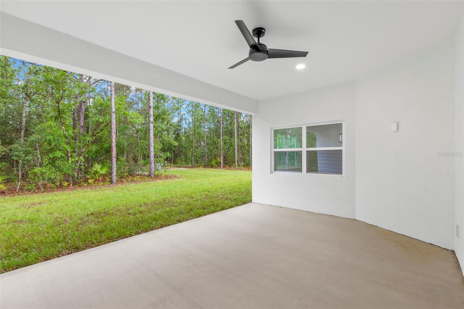 Listing photo id 31 for 13332 Schick Avenue