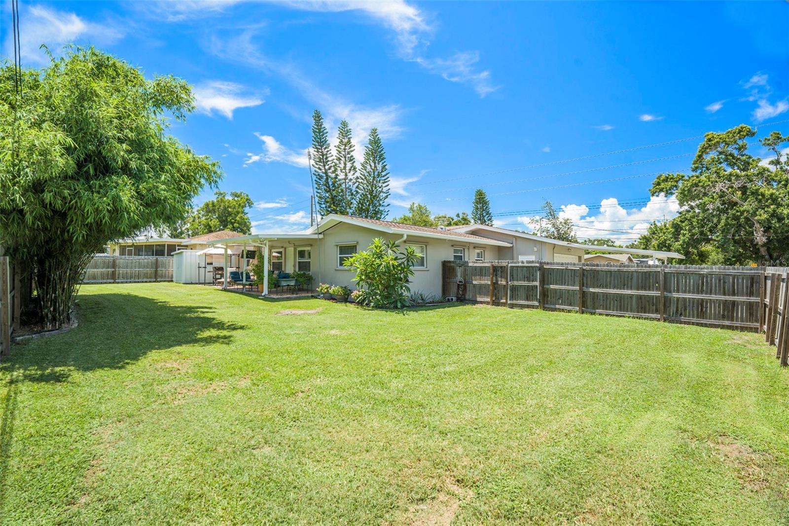 Image 11 of 12 For 1857 Belleair Road N