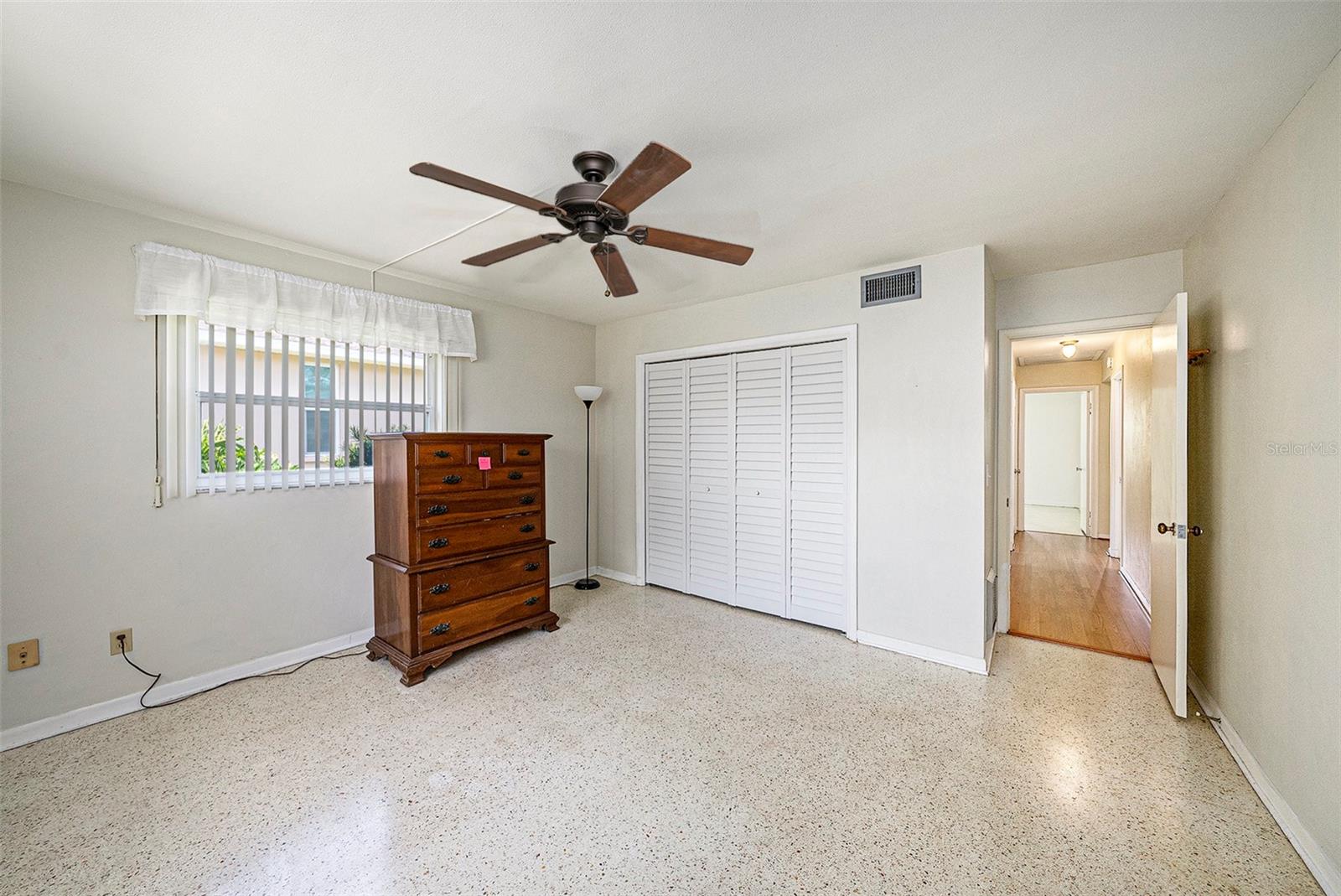 Image 25 of 39 For 1857 Belleair Road N