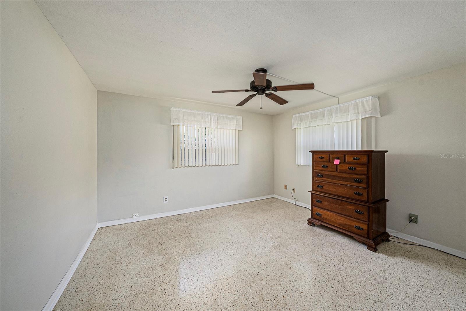 Image 26 of 39 For 1857 Belleair Road N