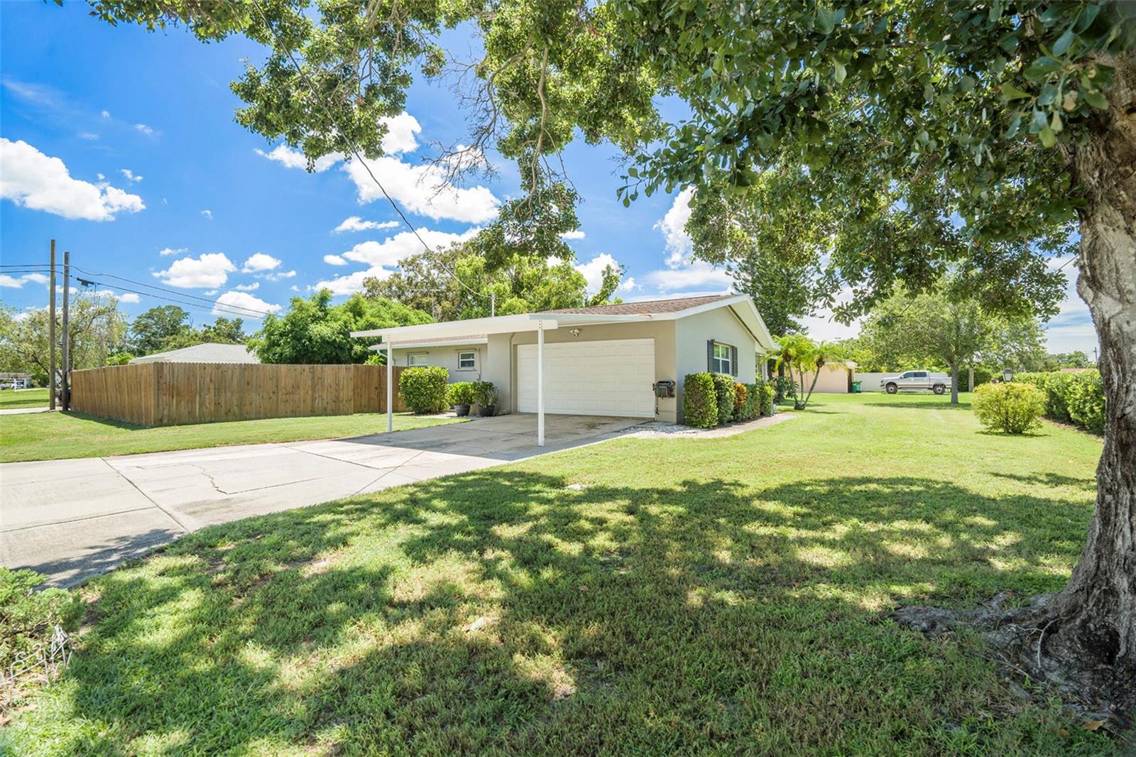 Image 5 of 12 For 1857 Belleair Road N