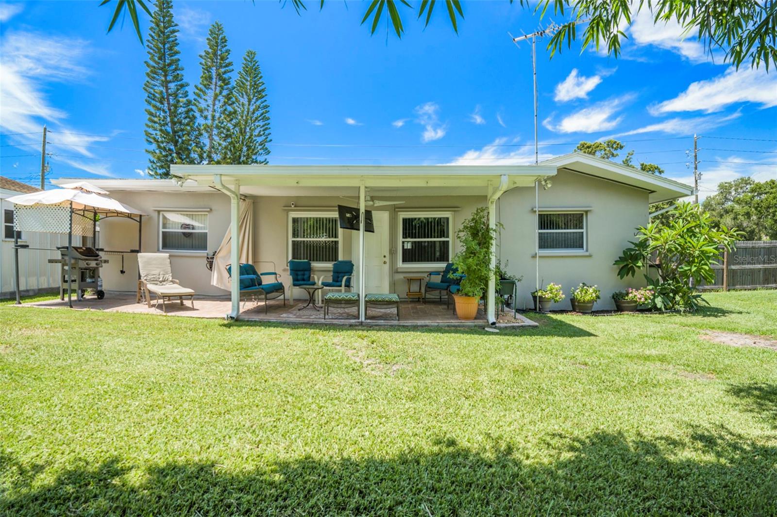Image 7 of 12 For 1857 Belleair Road N