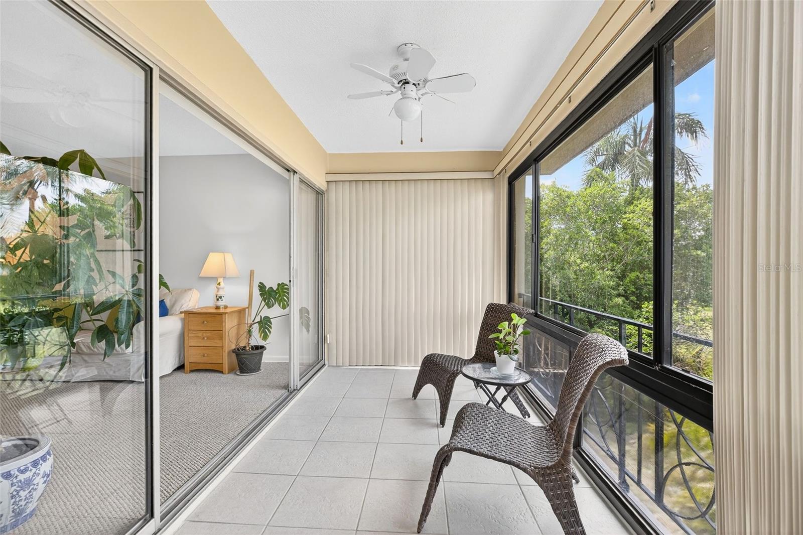 Listing photo id 15 for 10351 Regal Drive 24