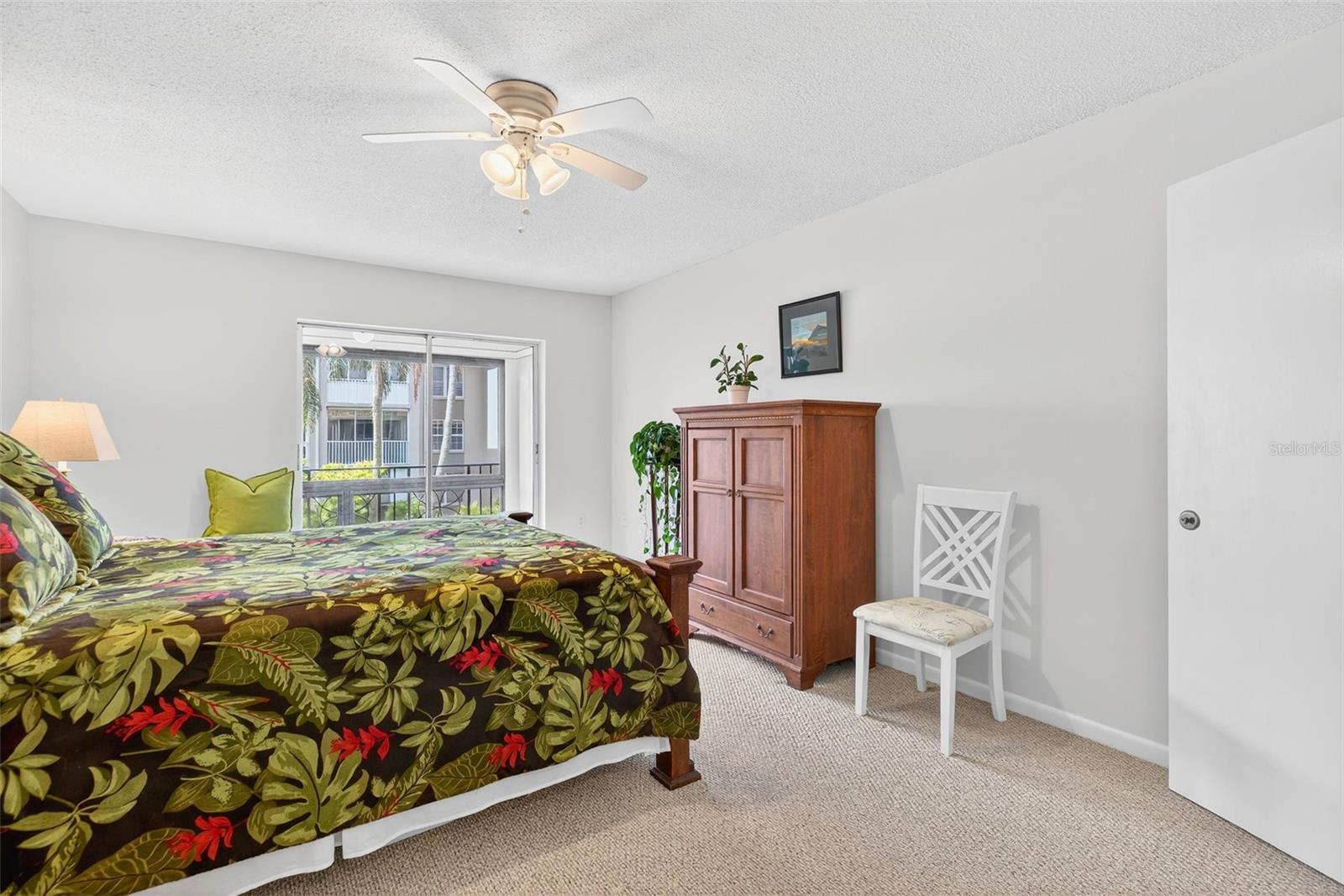 Listing photo id 20 for 10351 Regal Drive 24