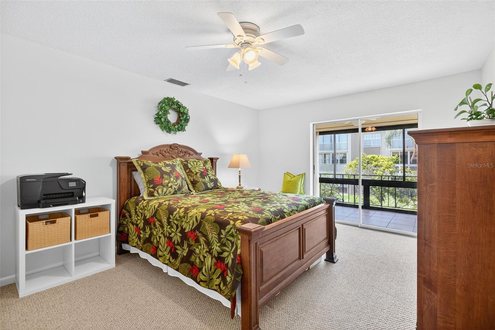 Listing photo id 21 for 10351 Regal Drive 24