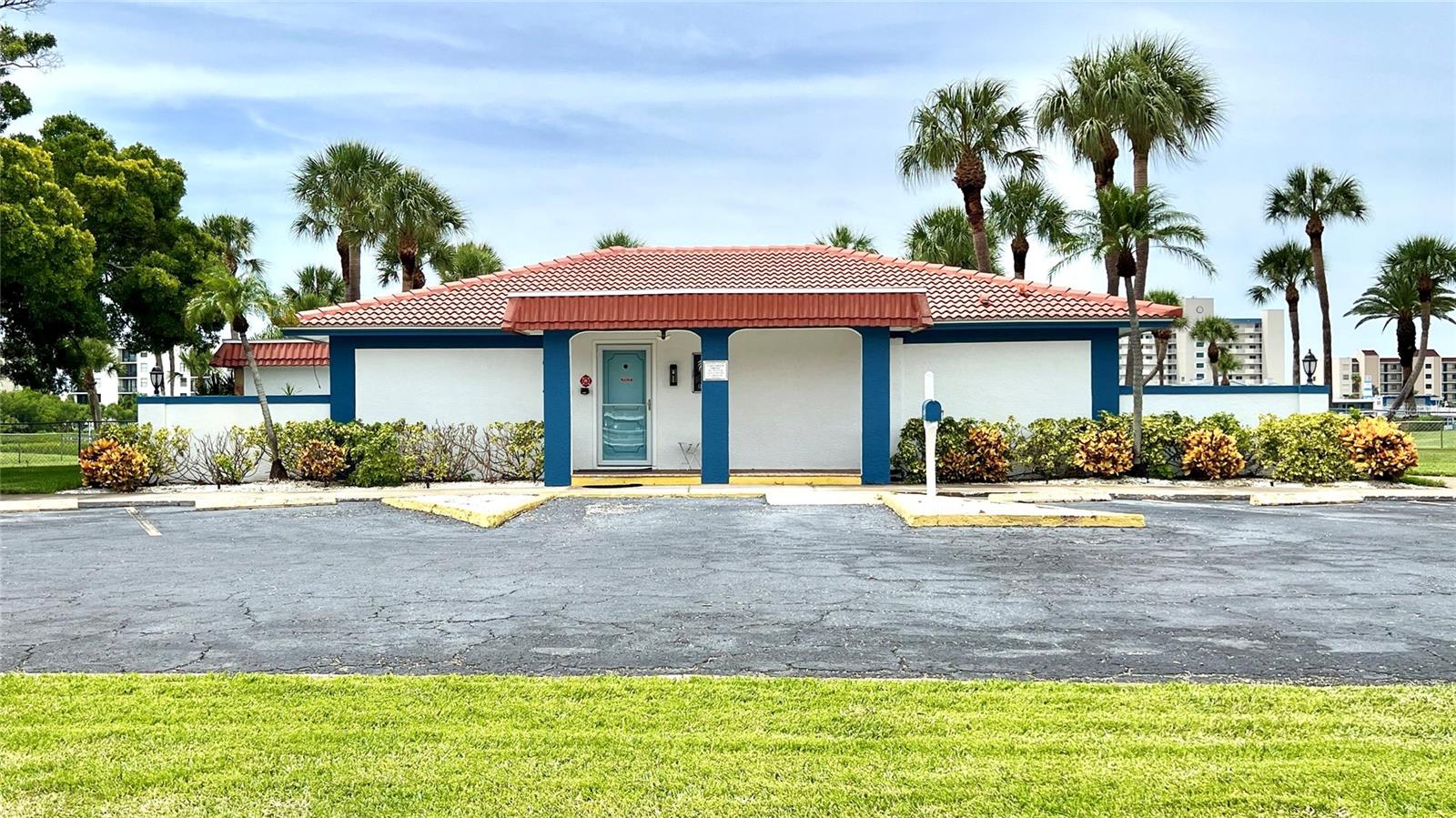 Listing photo id 44 for 10351 Regal Drive 24