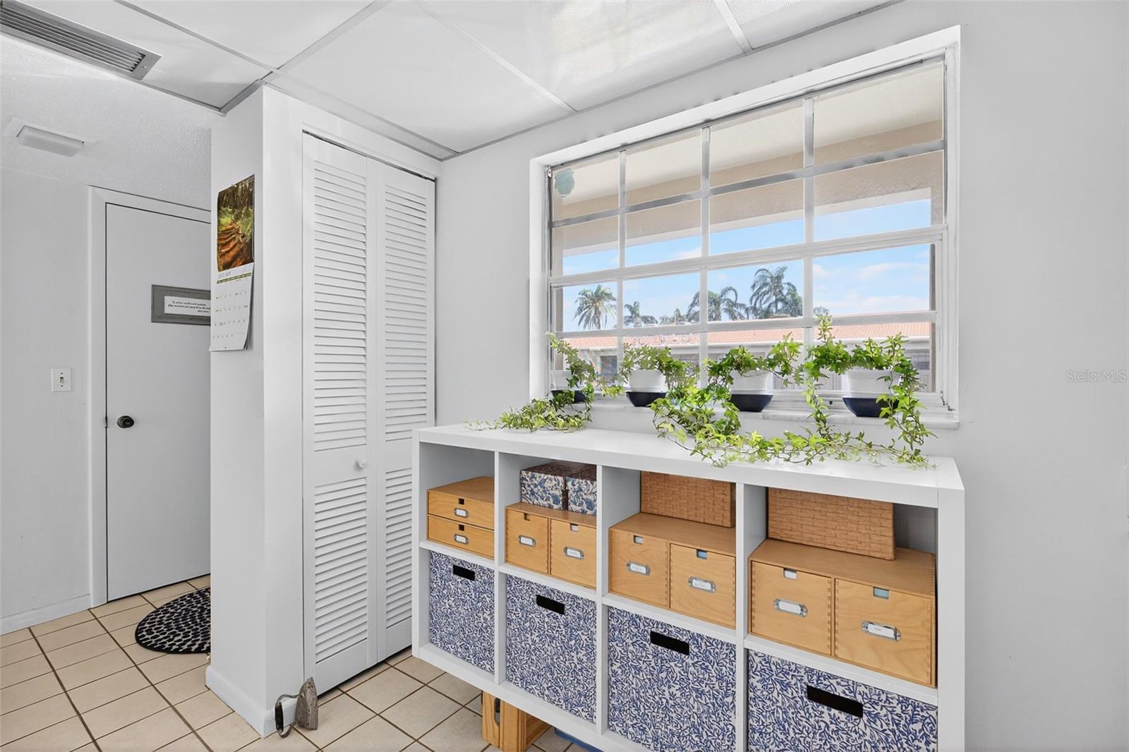 Listing photo id 4 for 10351 Regal Drive 24