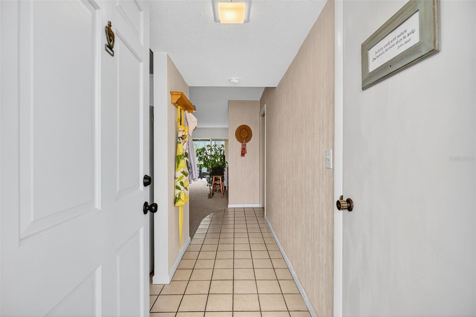 Listing photo id 6 for 10351 Regal Drive 24