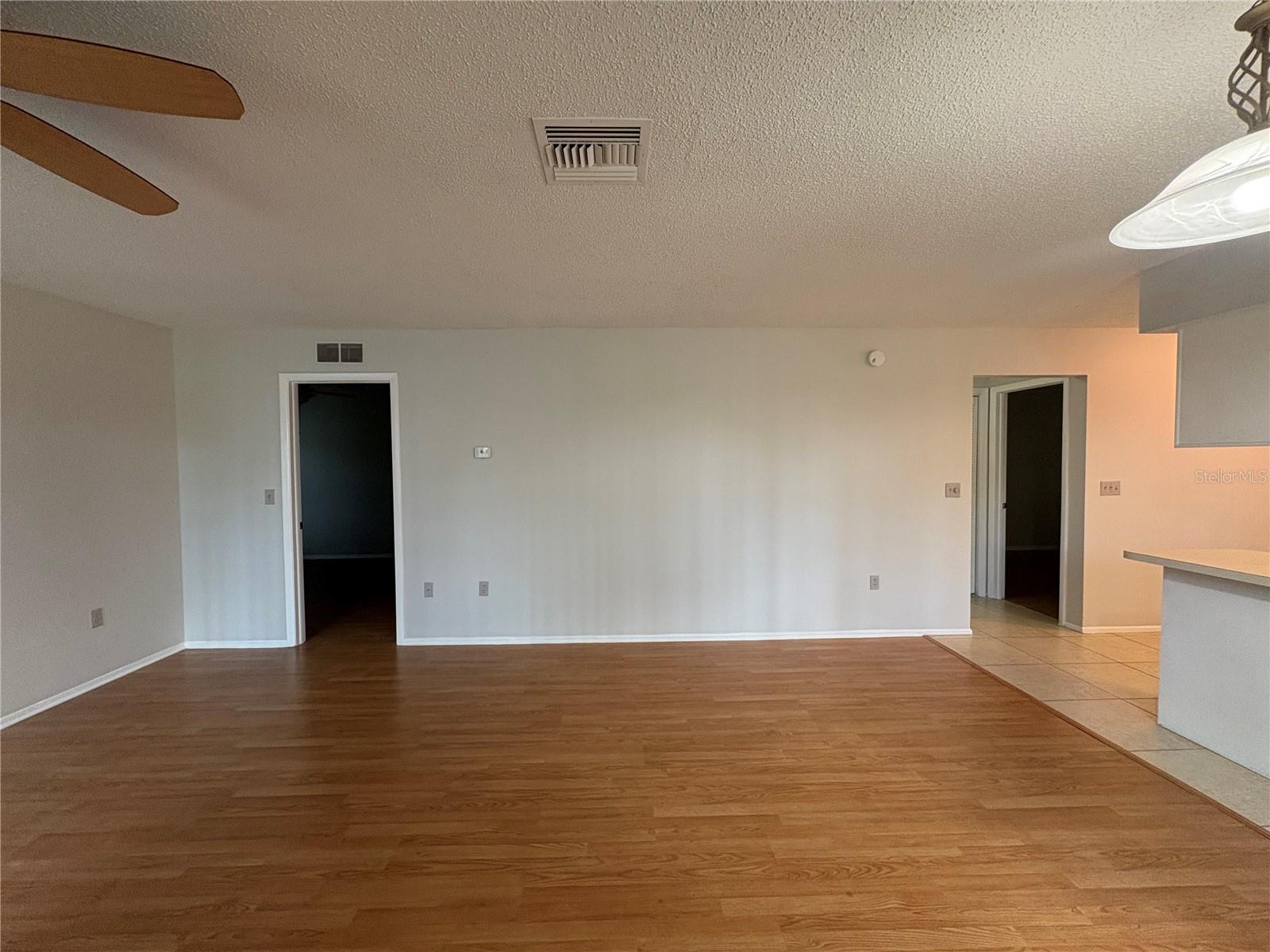 Image 10 of 27 For 2900 Grovewood Boulevard A