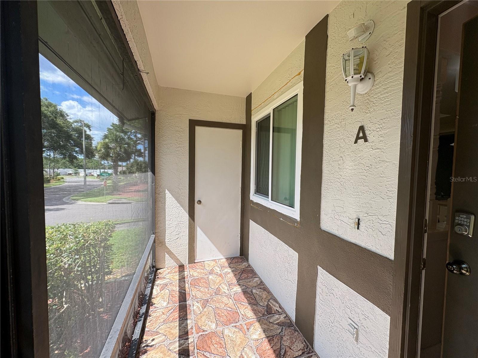 Image 2 of 27 For 2900 Grovewood Boulevard A