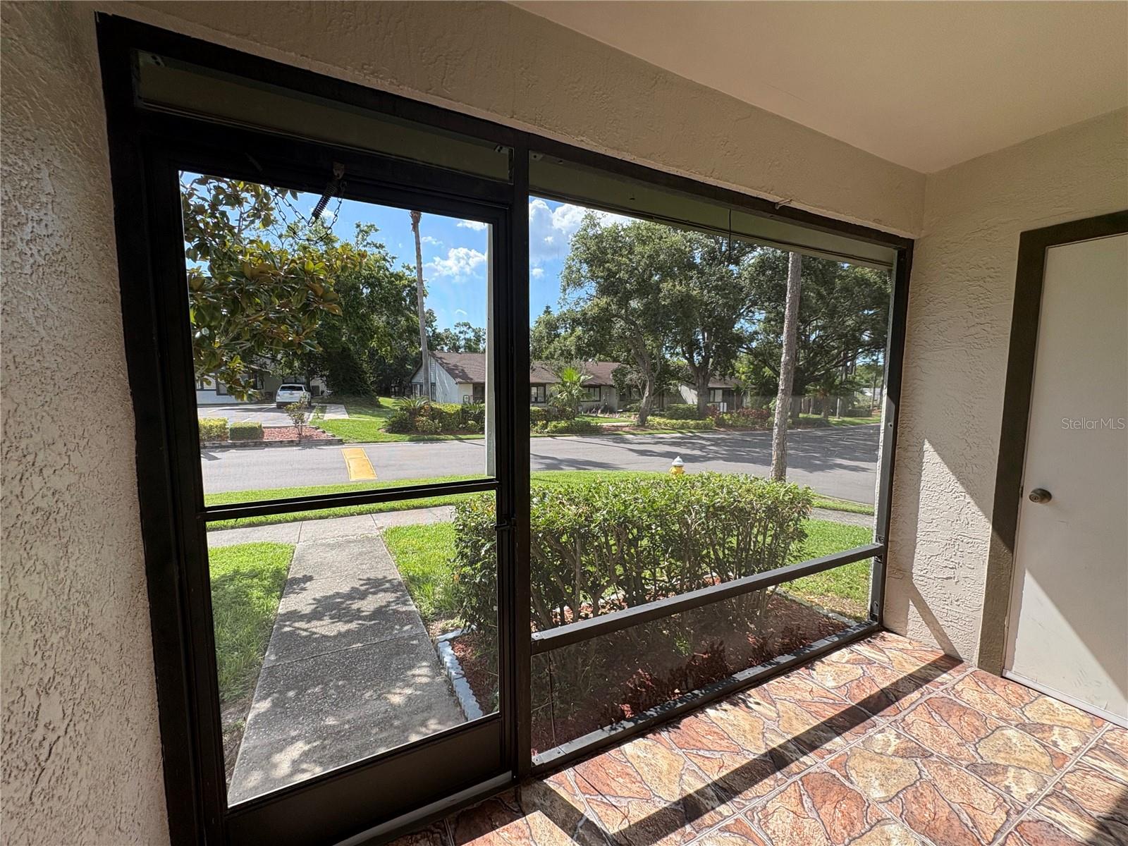 Image 3 of 27 For 2900 Grovewood Boulevard A