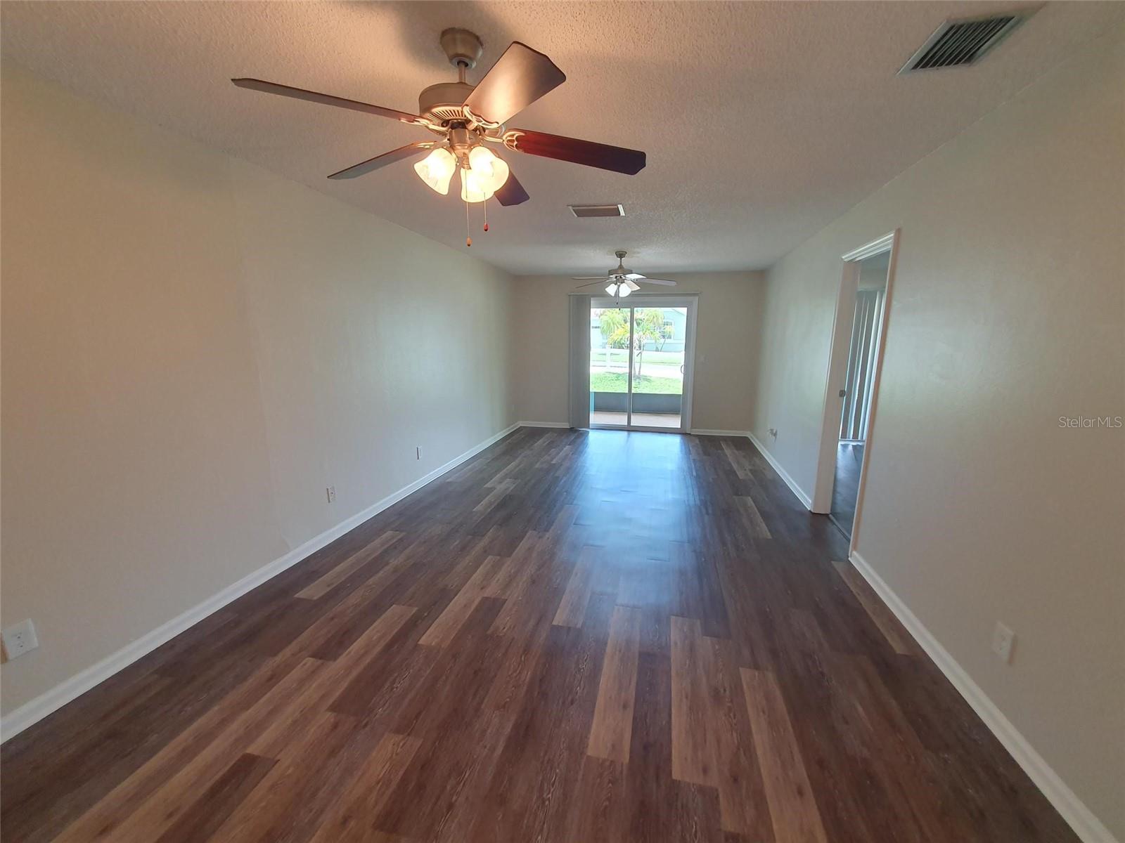 Image 6 of 10 For 1921 Orange Boulevard Way