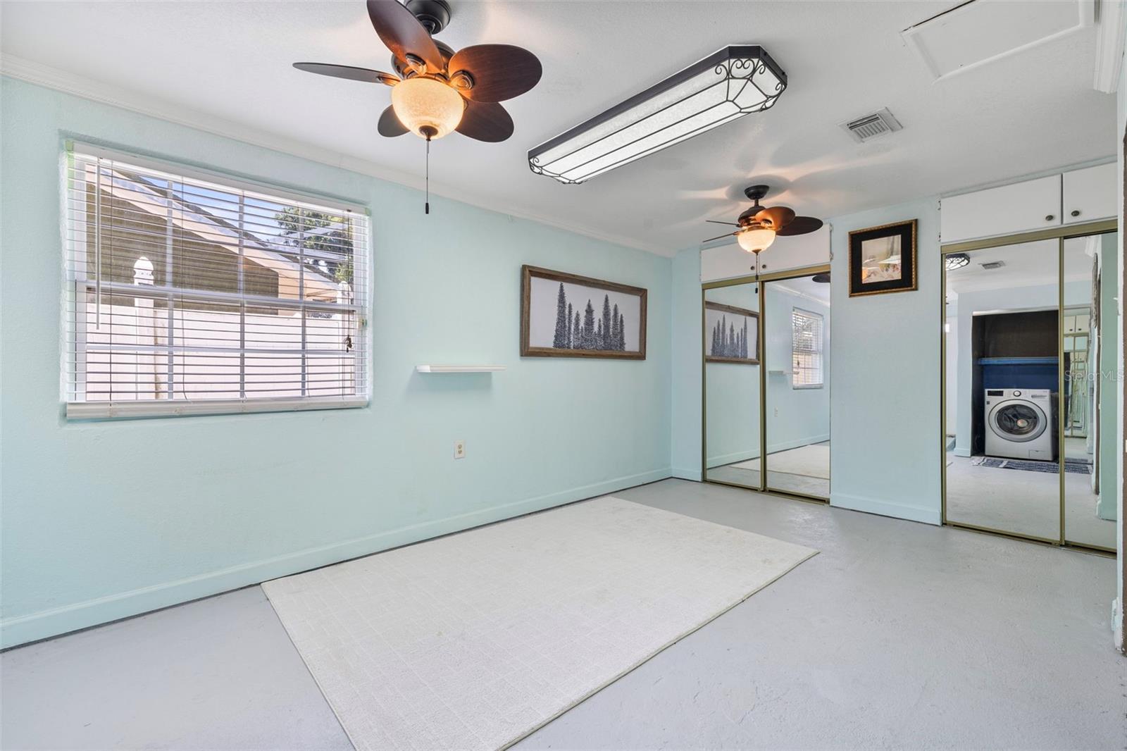 Listing photo id 24 for 4530 Catalonia Way S