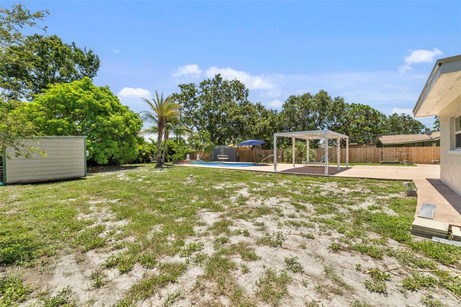 Listing photo id 39 for 4530 Catalonia Way S