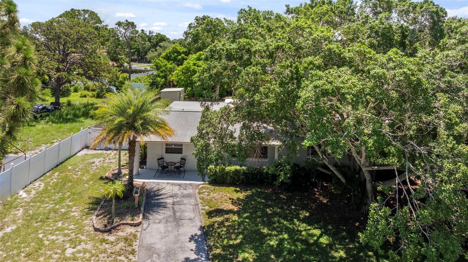 Listing photo id 41 for 4530 Catalonia Way S