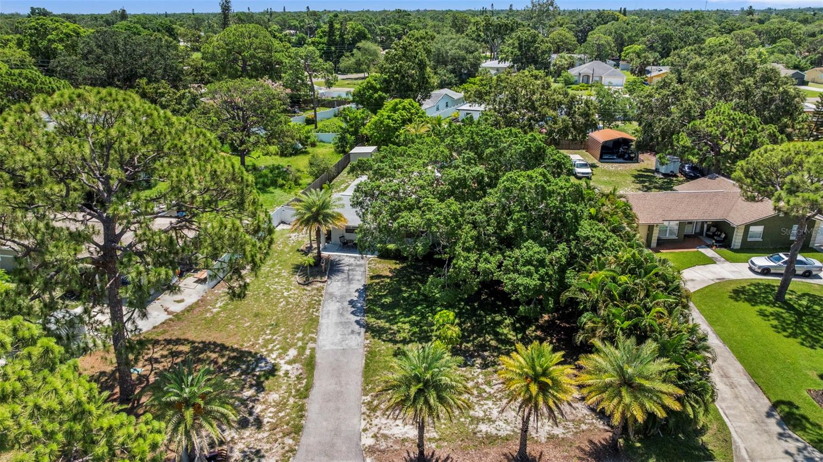 Listing photo id 42 for 4530 Catalonia Way S