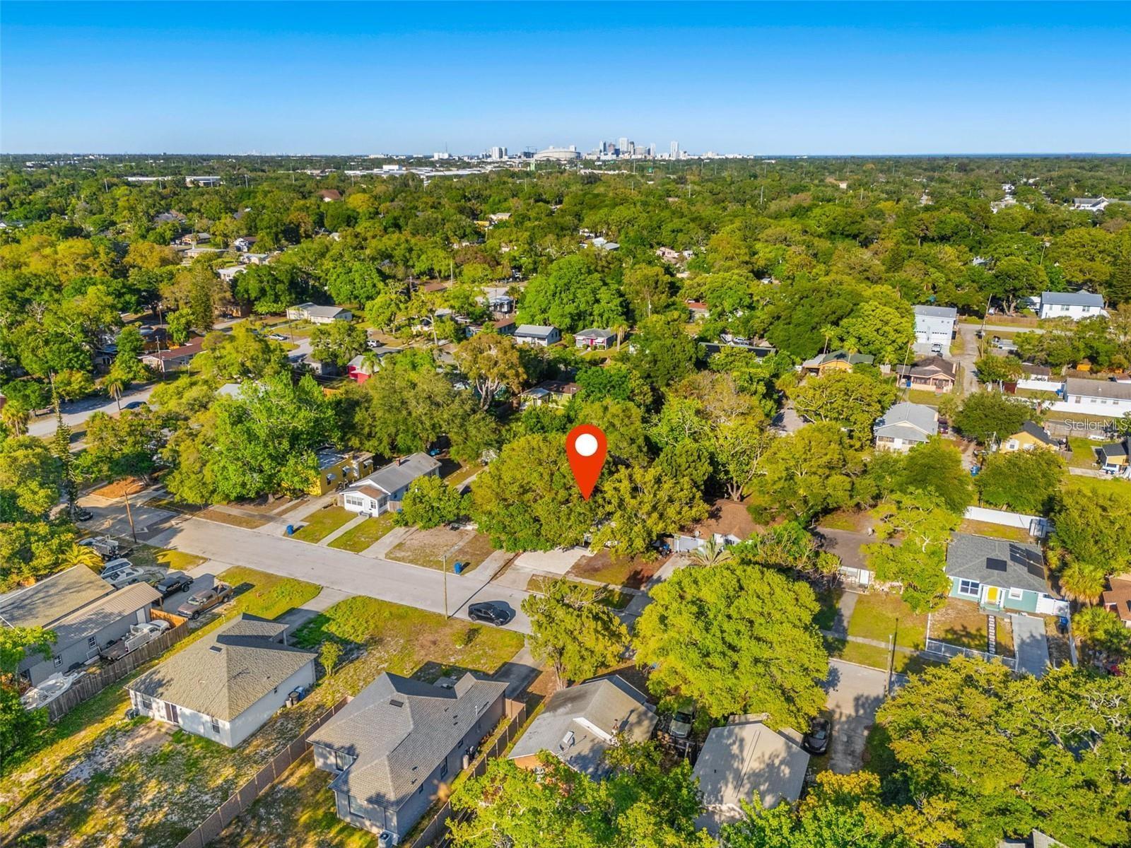 Image 4 of 23 For 1752 42nd Street S