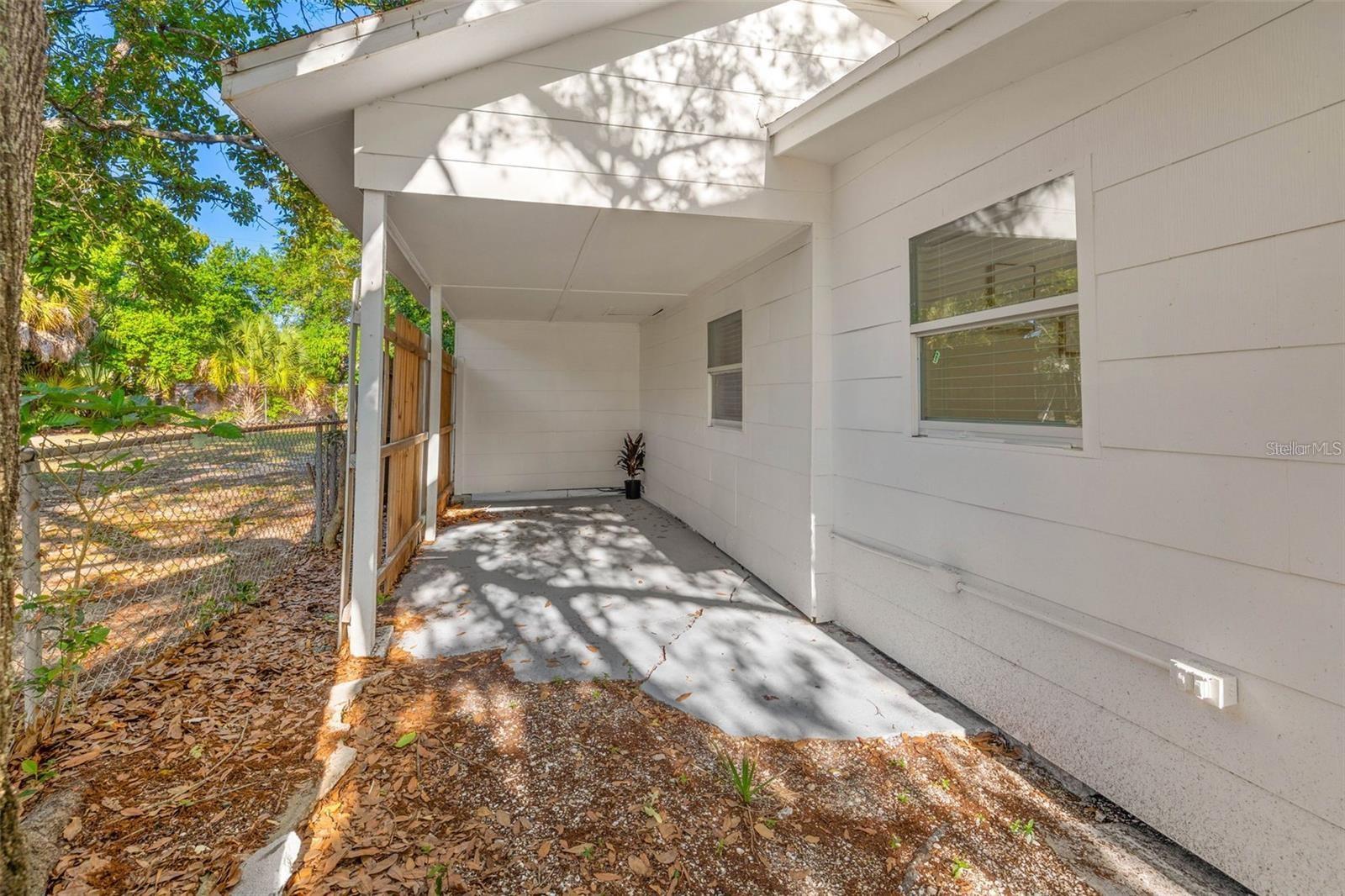 Image 5 of 23 For 1752 42nd Street S