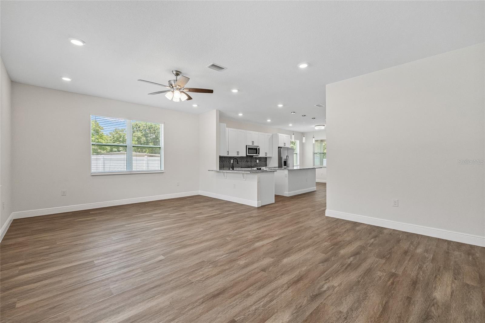 Image 10 of 41 For 8319 Ogontz Avenue