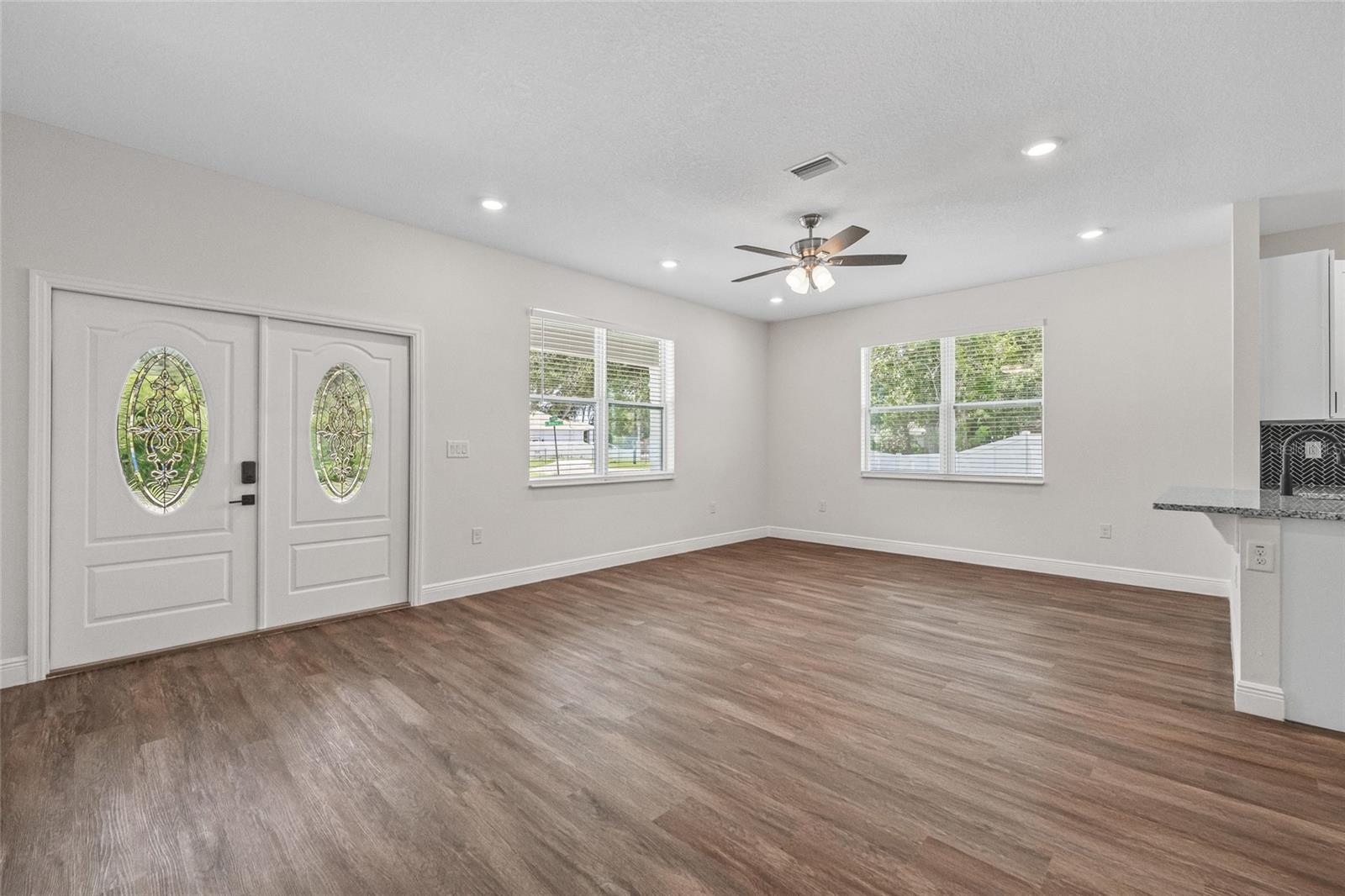 Image 12 of 41 For 8319 Ogontz Avenue