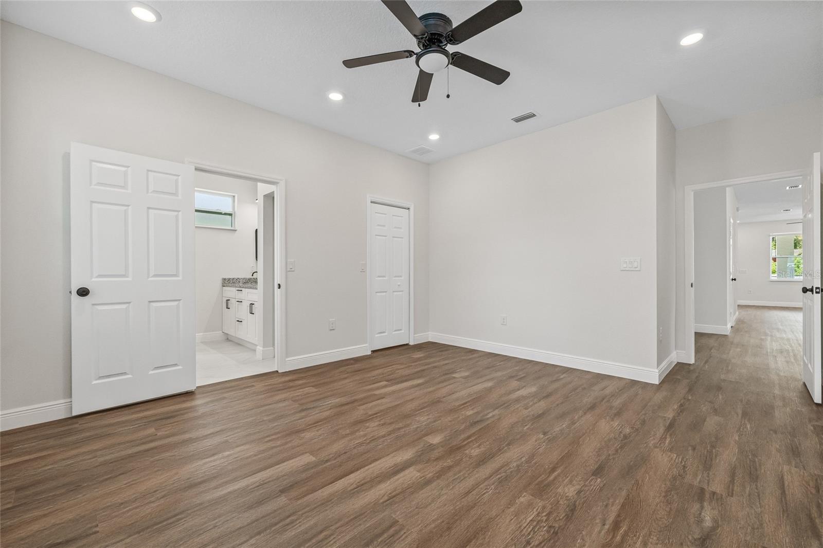 Image 25 of 41 For 8319 Ogontz Avenue