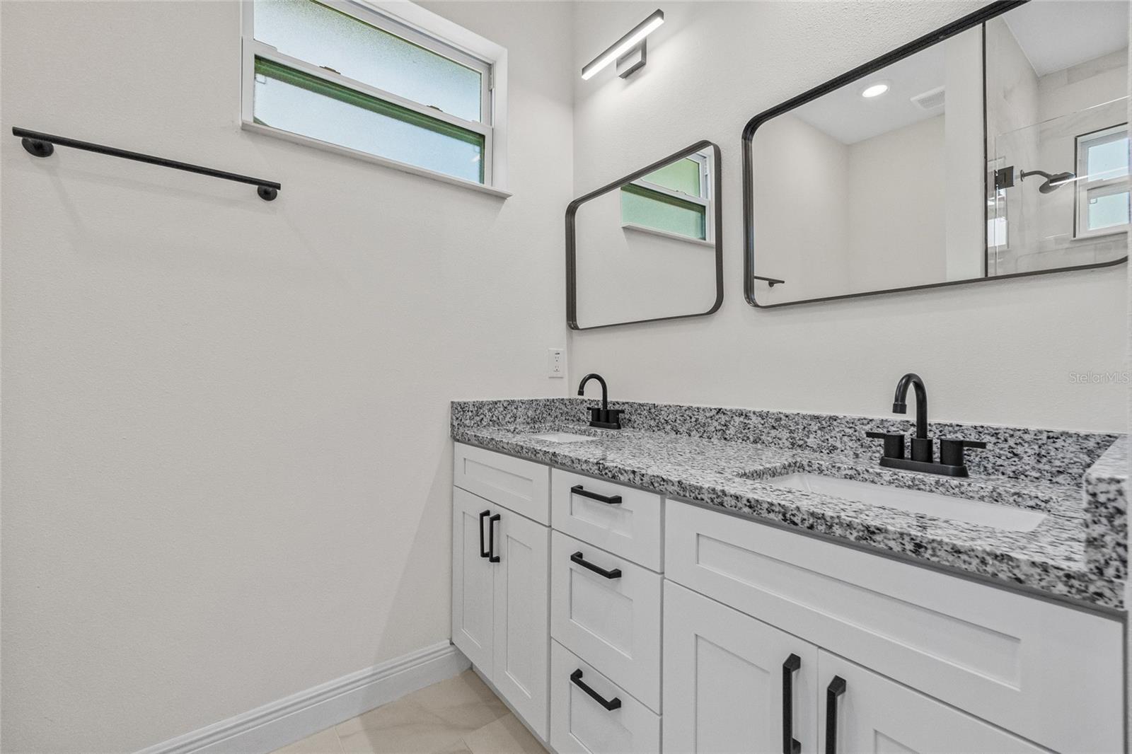 Image 29 of 41 For 8319 Ogontz Avenue