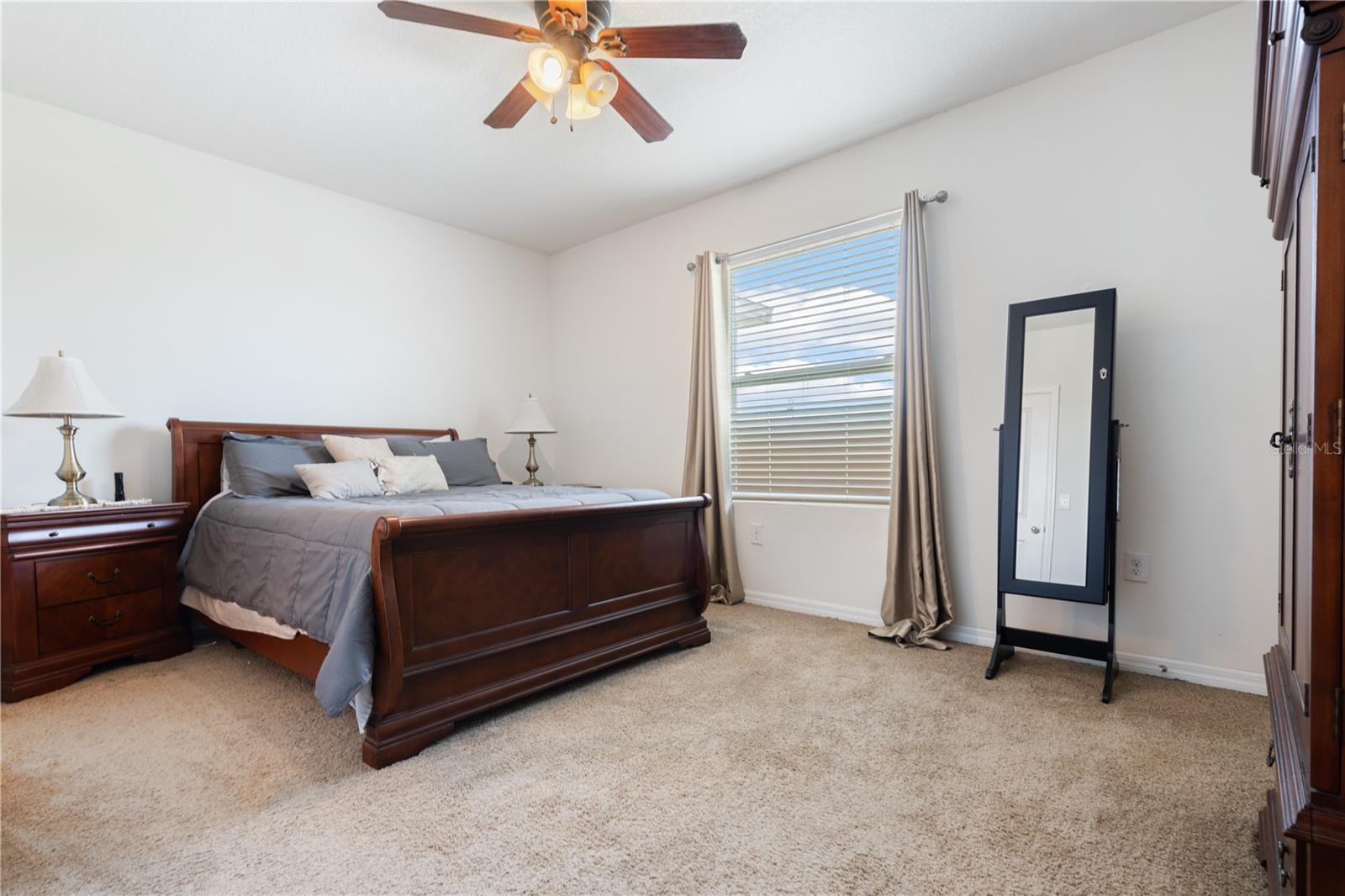 Image 16 of 45 For 2699 Suncoast Blend Drive
