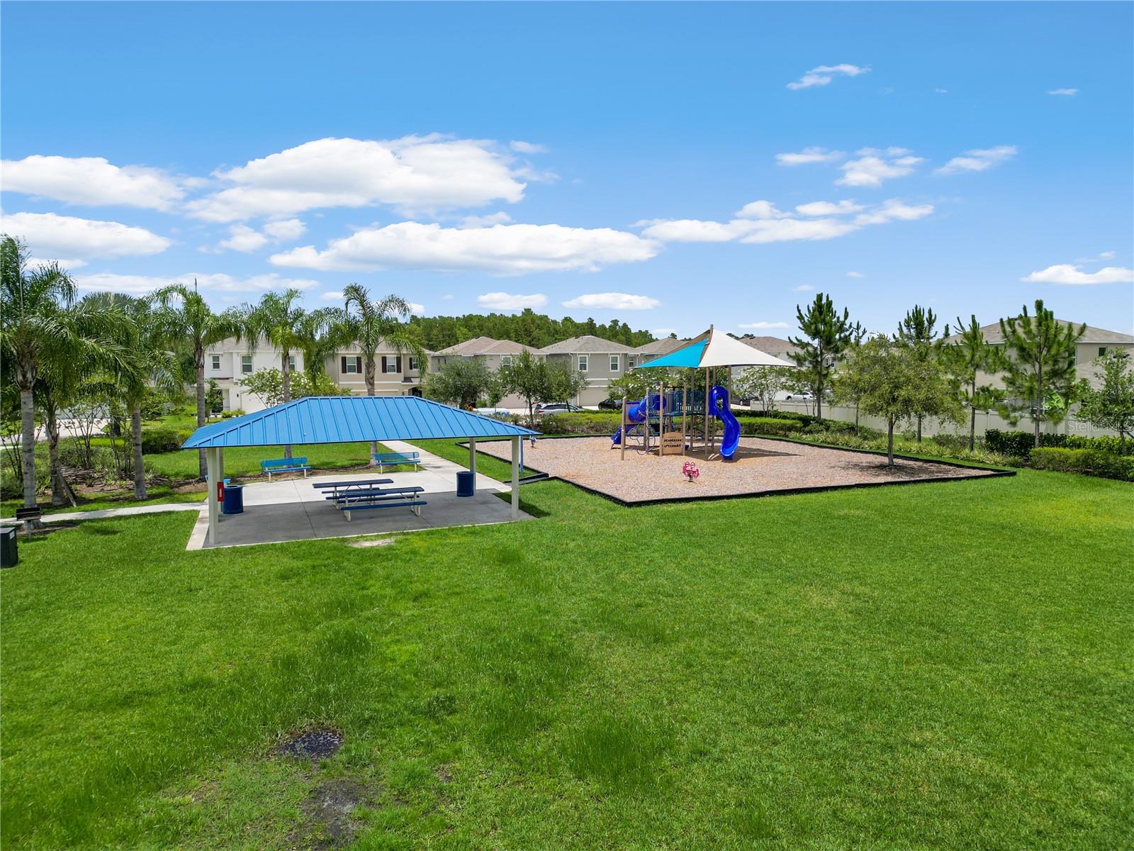 Image 37 of 45 For 2699 Suncoast Blend Drive