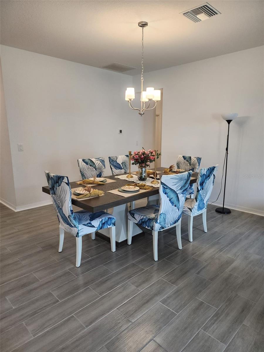 Listing photo id 9 for 12351 Nouveau Avenue