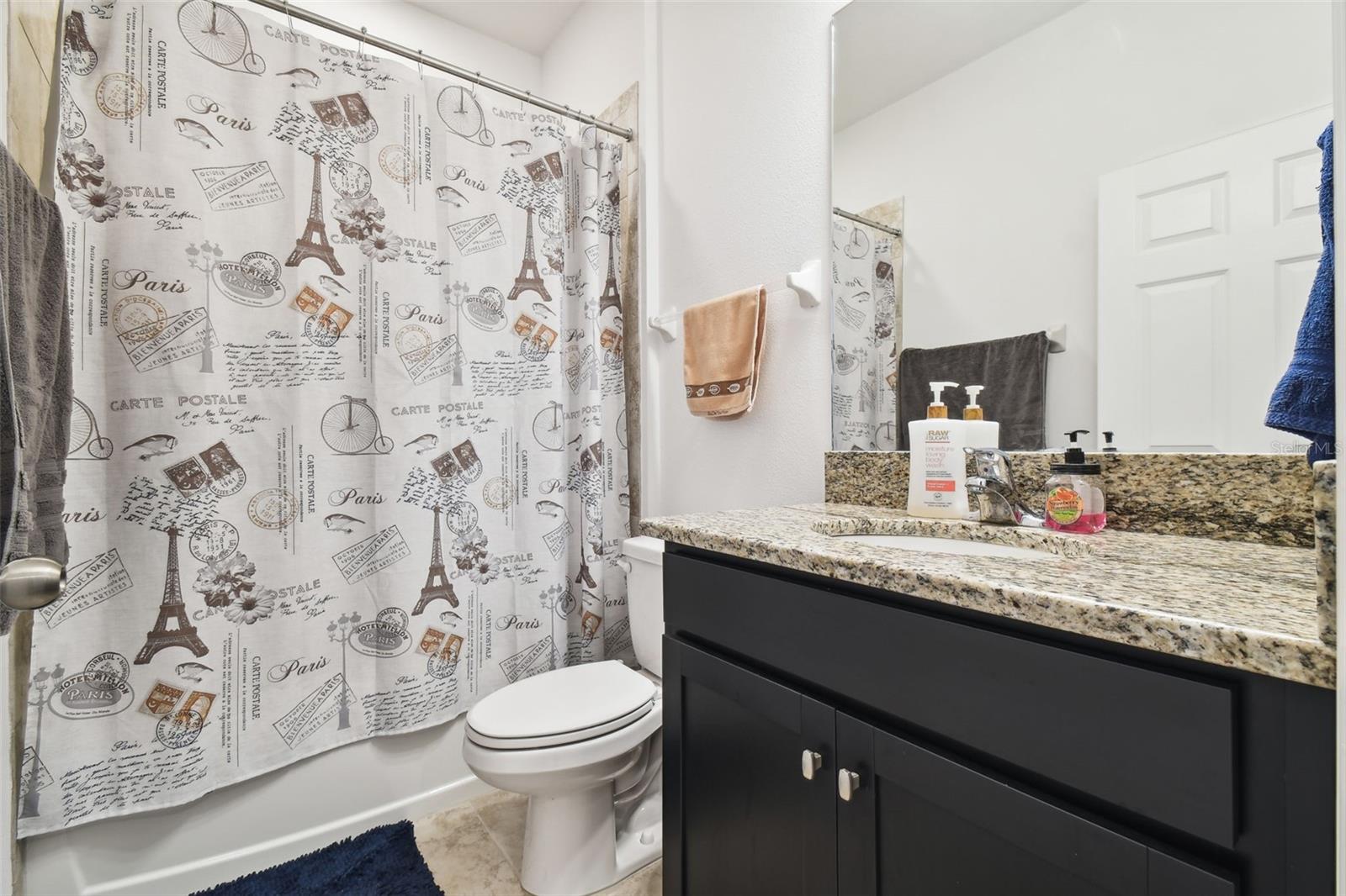 Listing photo id 25 for 12351 Nouveau Avenue
