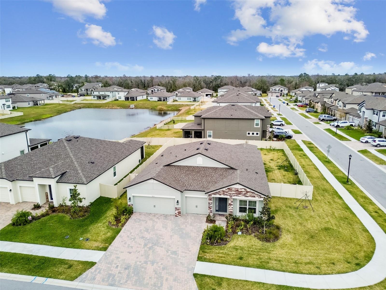 Listing photo id 30 for 12351 Nouveau Avenue