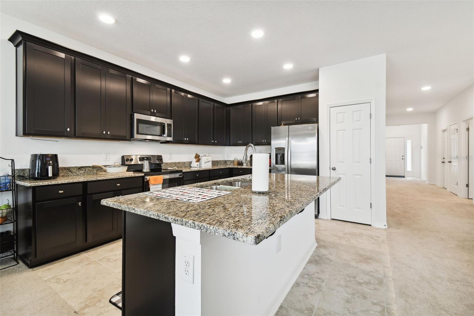 Listing photo id 7 for 12351 Nouveau Avenue