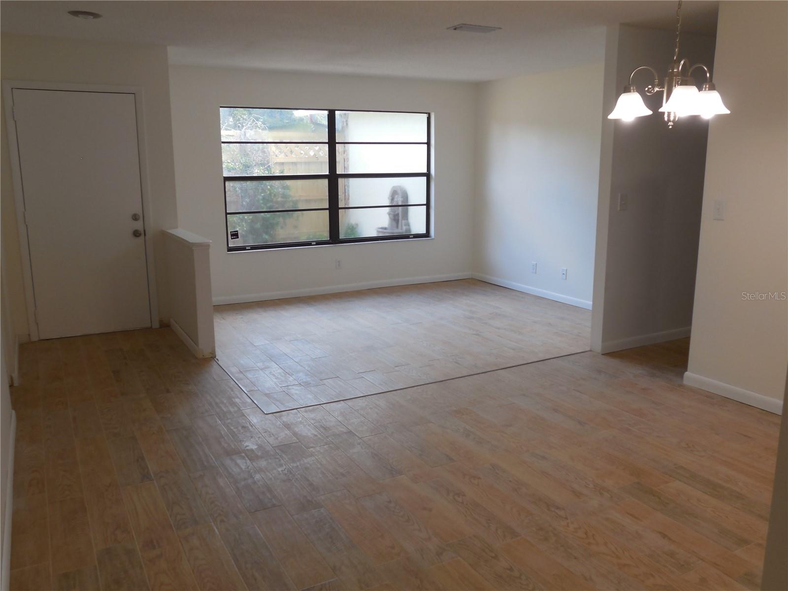 Image 4 of 15 For 2101 Sun Tree Drive