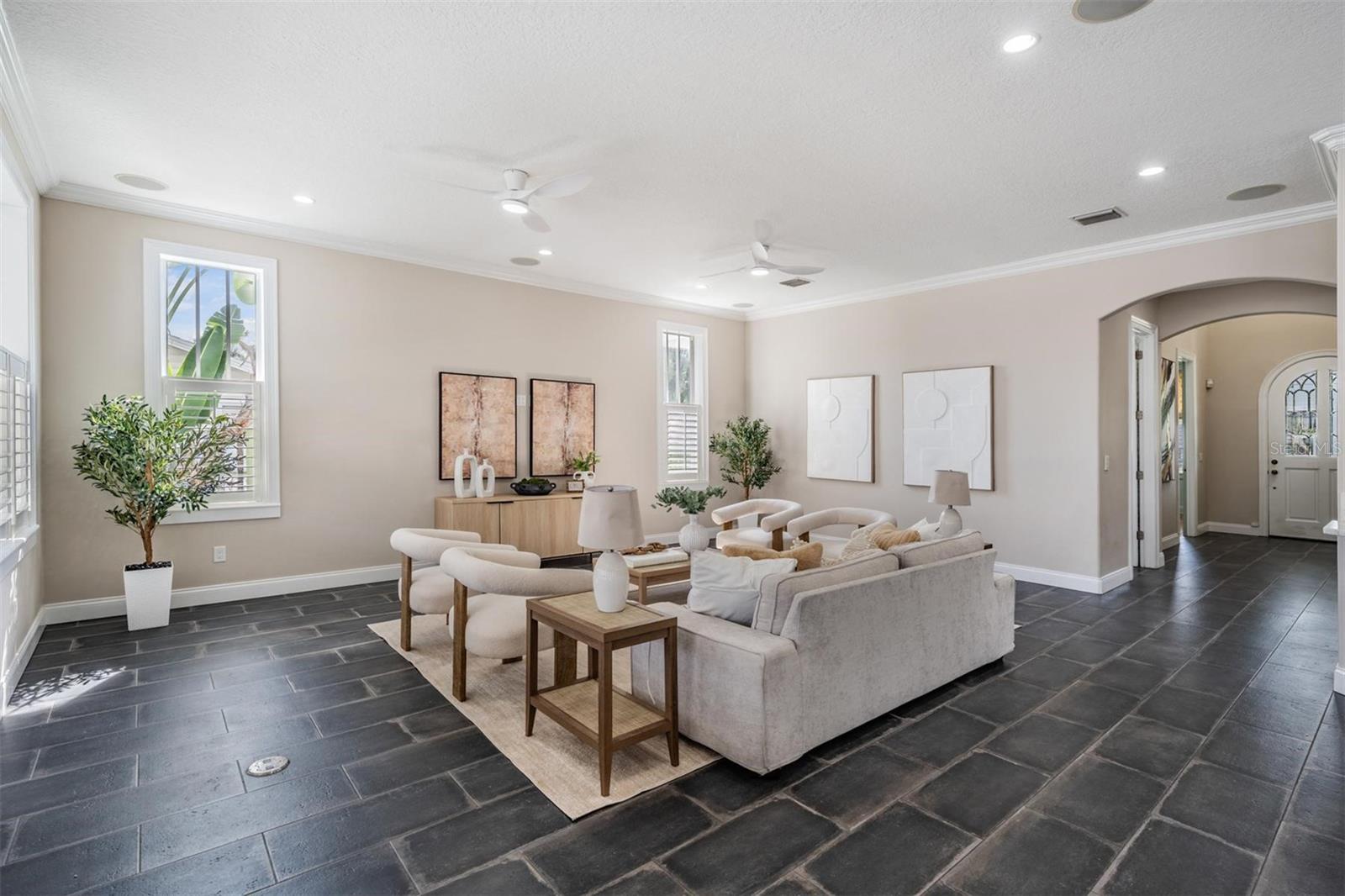 Listing photo id 10 for 650 Geneva Place