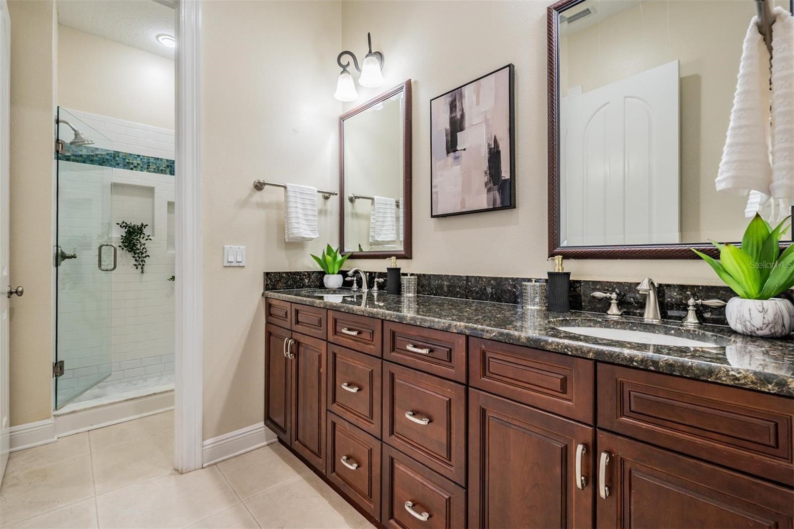 Listing photo id 37 for 650 Geneva Place